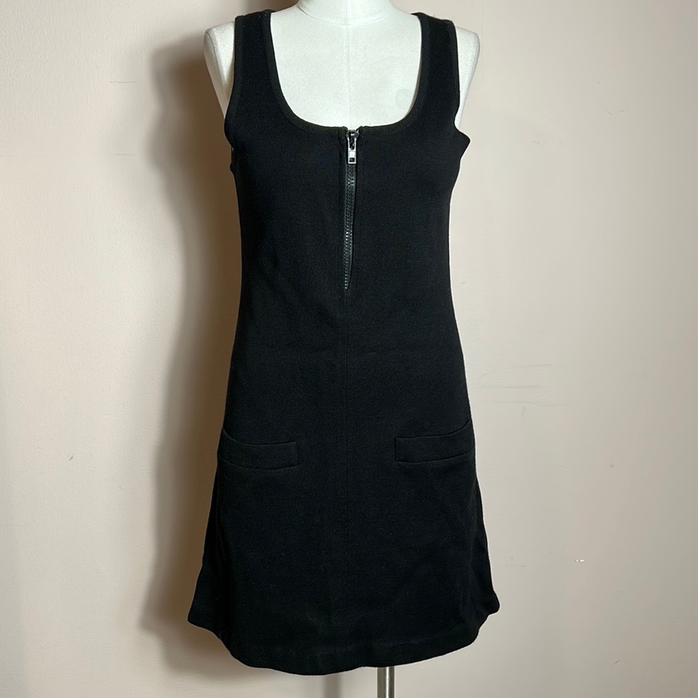 Nina Patrick women’s black knit mini dress size small zipper front pockets